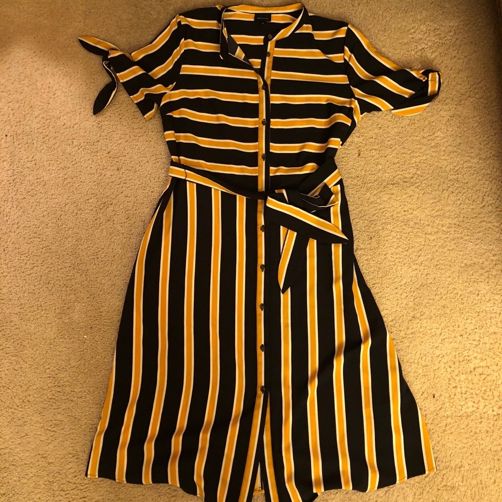 CUTE BUTTON FRONT DRESS